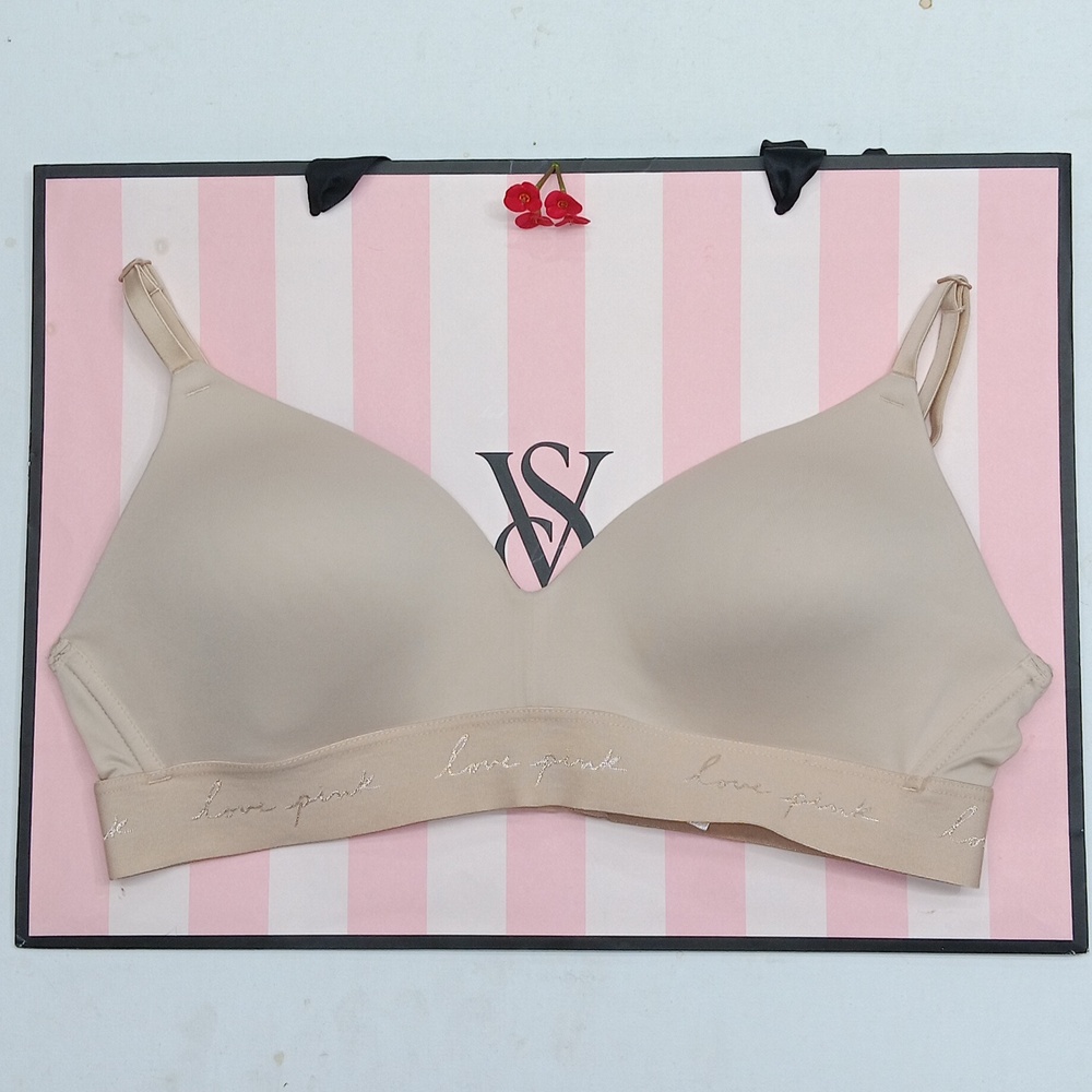 VICTORIA Secret Pink  Wear Everywhere Lightly Lined Size 36B
